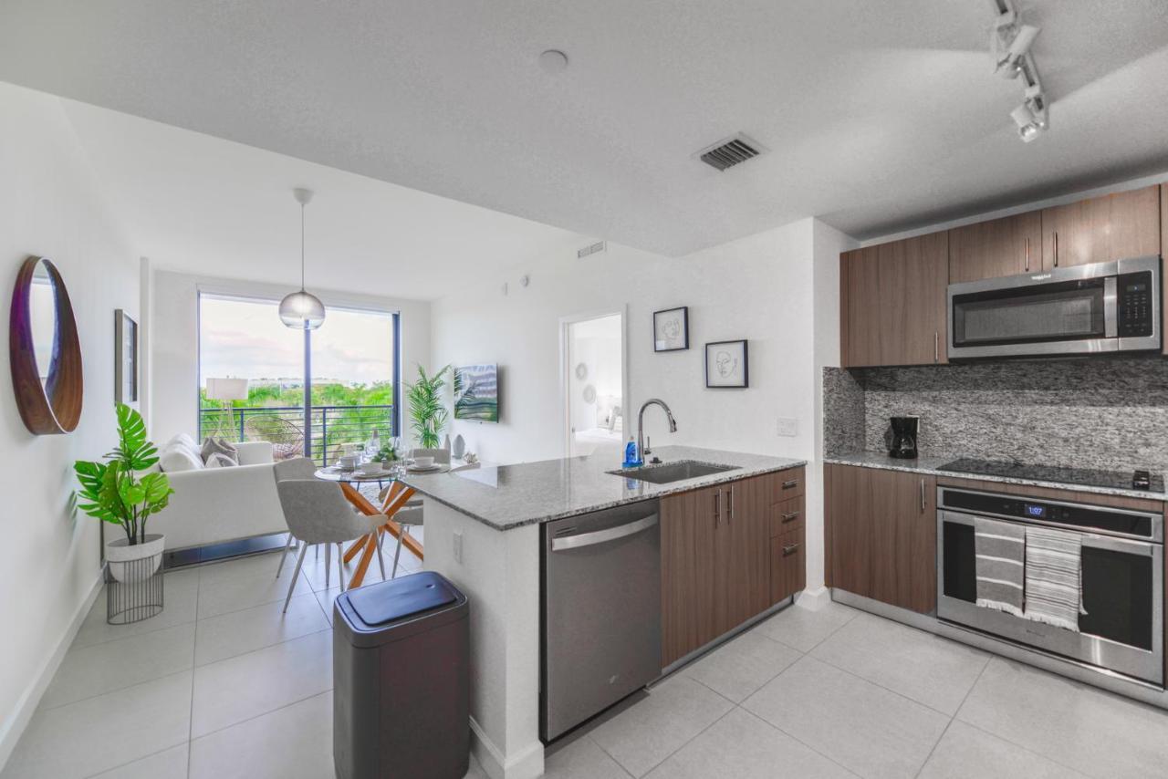 Cozy 1- 1 Bedroom Steps From Downtown Doral Park Miami Eksteriør bilde