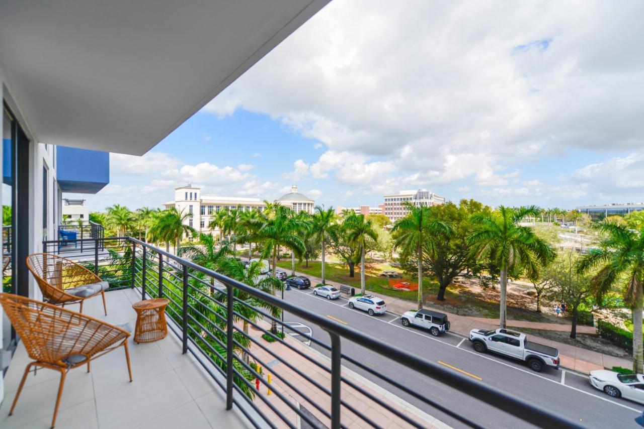 Cozy 1- 1 Bedroom Steps From Downtown Doral Park Miami Eksteriør bilde